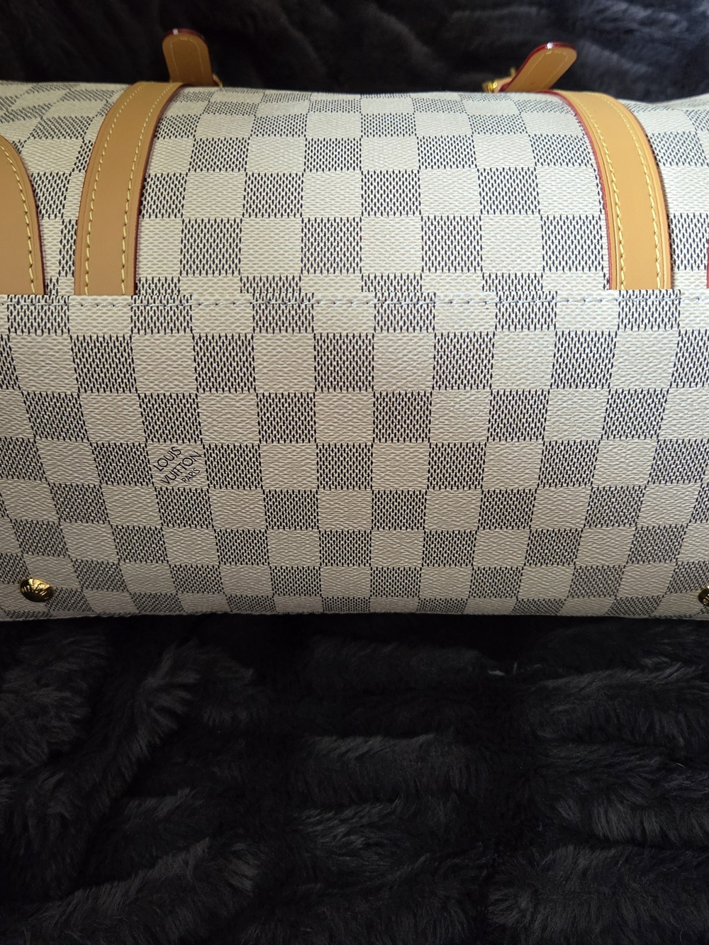Damier Azur Berkely Style Bag - Picture 2 of 9